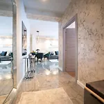 D-palace-lux Apartment *