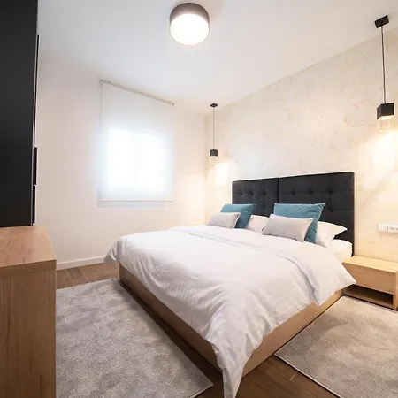 D-palace-lux דירה *