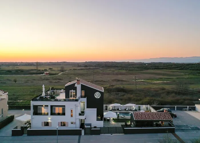 D-palace-lux Апартаменты